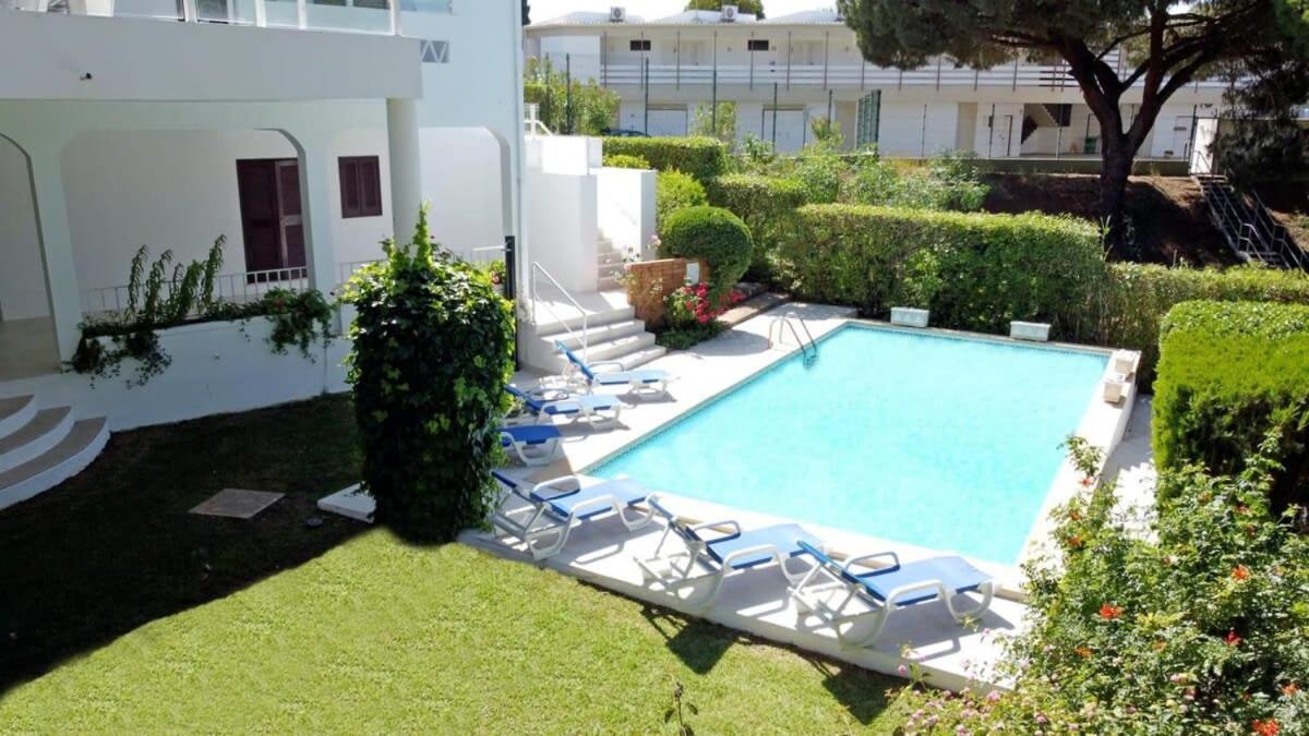 Villa Hibiscus, Great Location In Vilamoura, Lush Green Lawns And Garden Quarteira Exterior photo